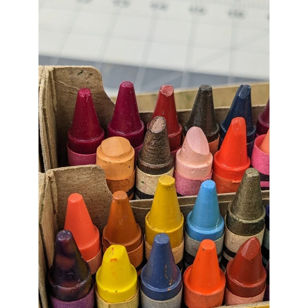 Crayola Crayon Lot Vintage 48 64‎ Set 1988 1994